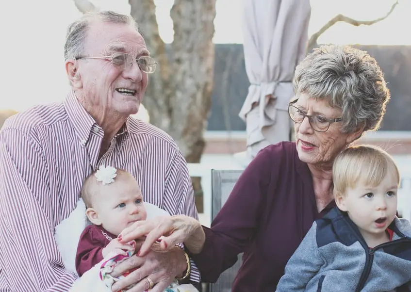 Obligar a los abuelos a pagar la pensión de alimentos